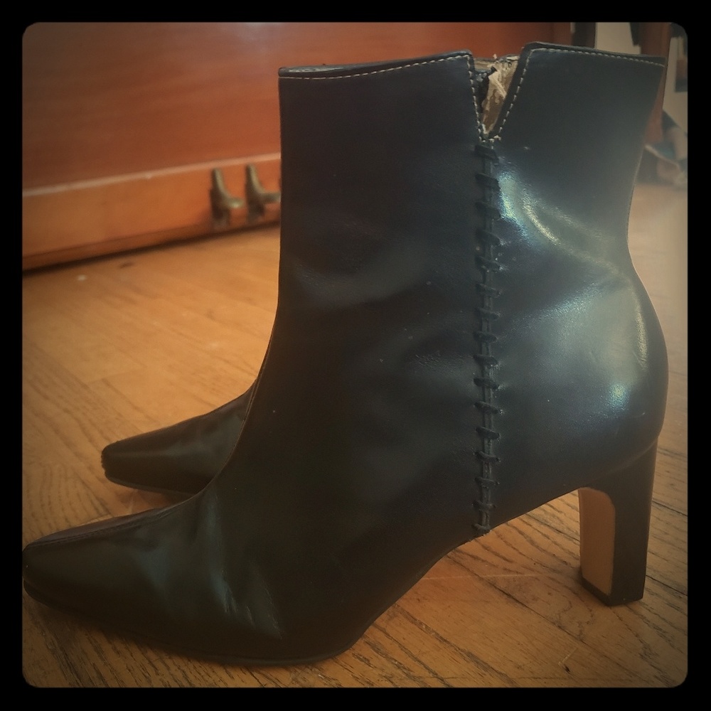 Black Short Boot